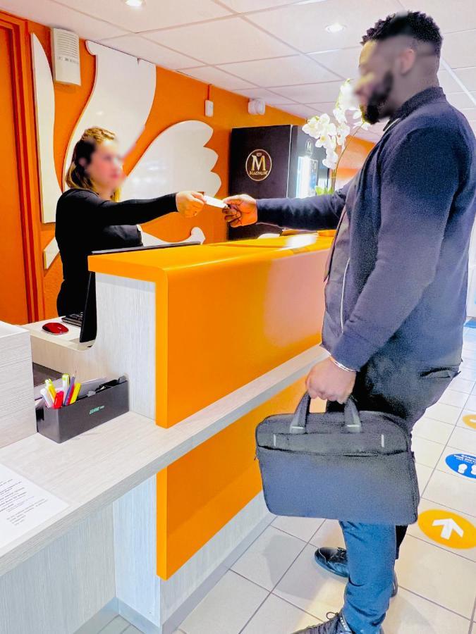 Premiere Classe St Quentin En Yvelines Elancourt Trappes Exteriér fotografie