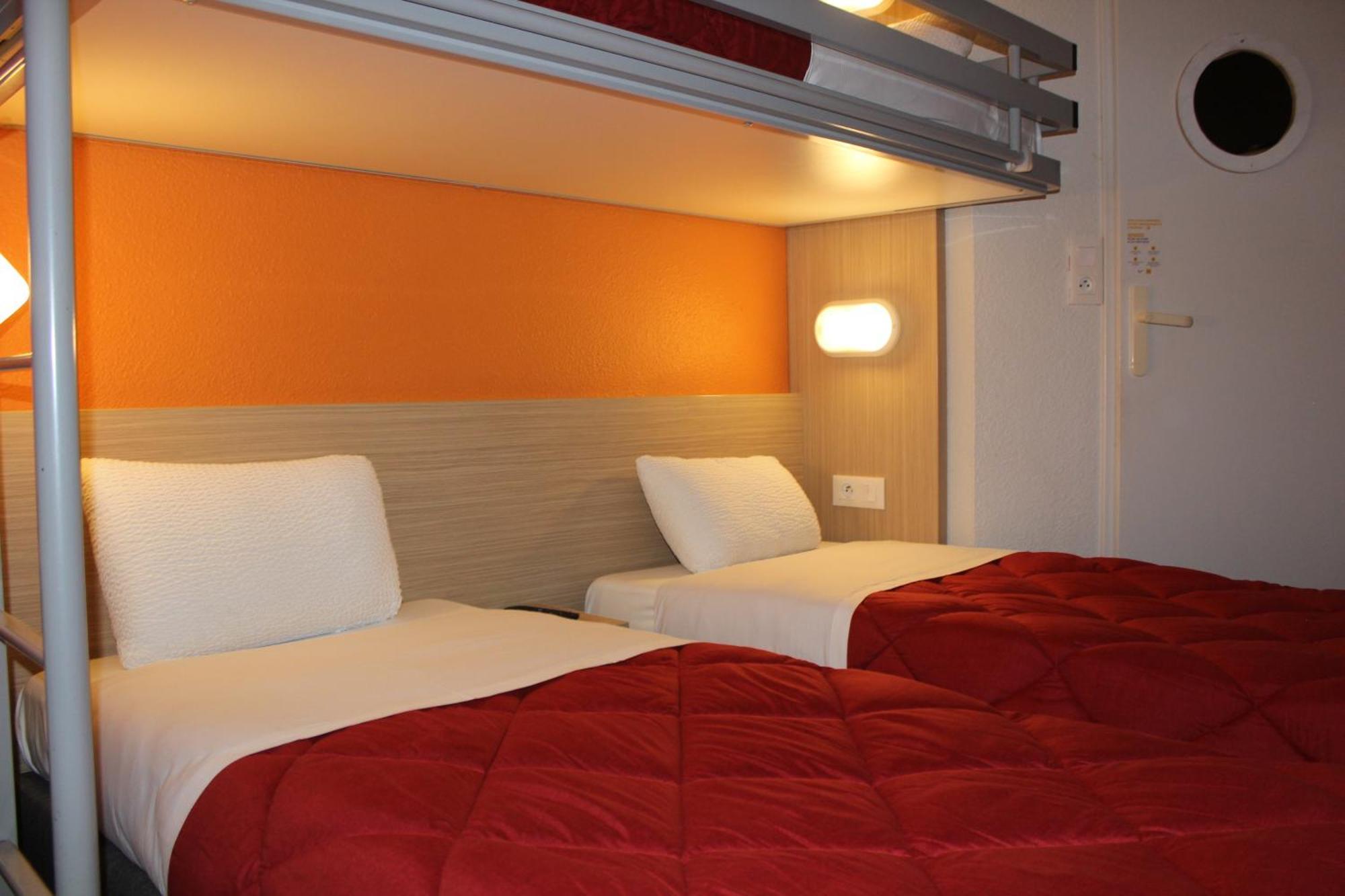 Premiere Classe St Quentin En Yvelines Elancourt Trappes Exteriér fotografie