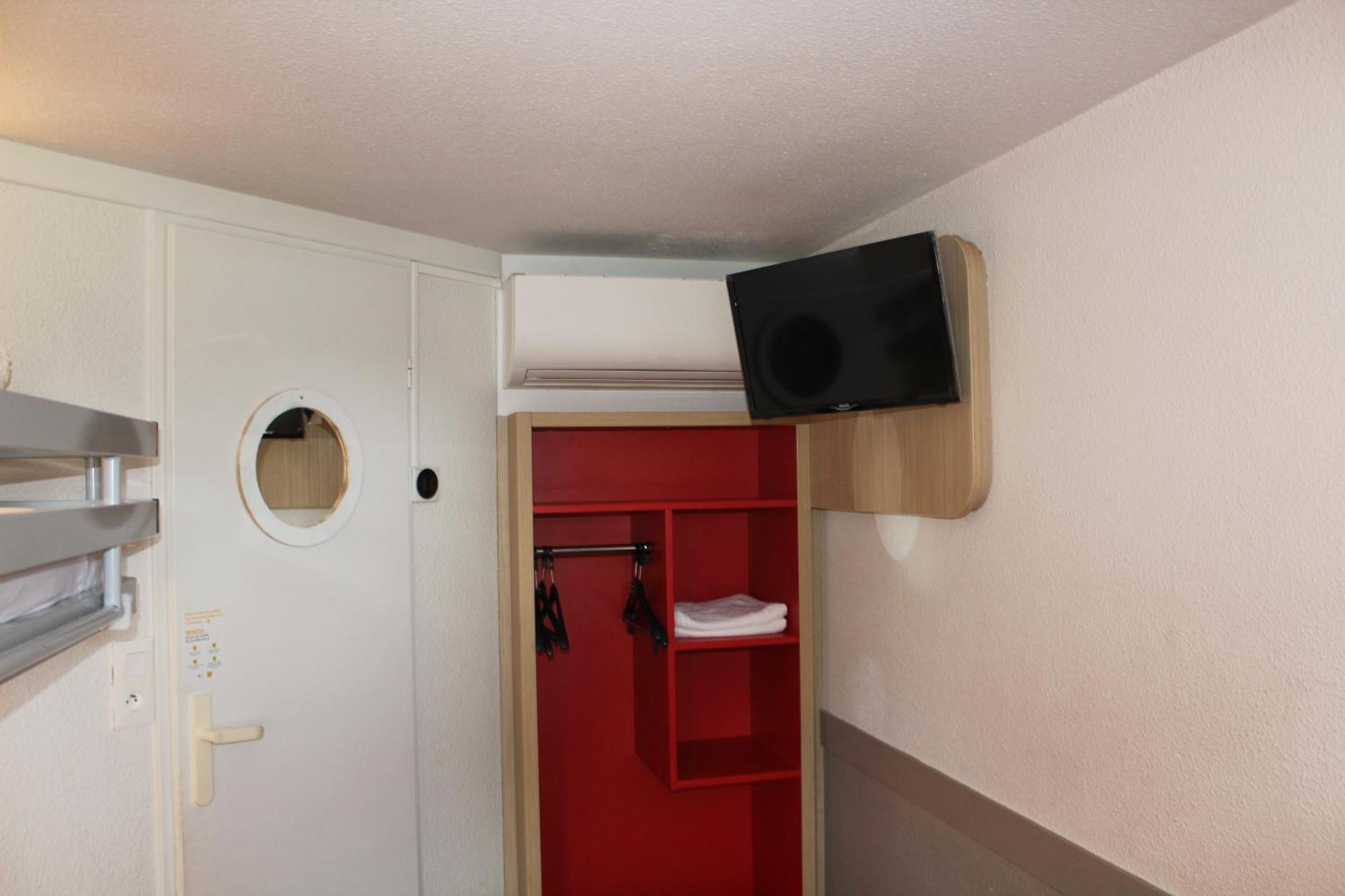 Premiere Classe St Quentin En Yvelines Elancourt Trappes Exteriér fotografie
