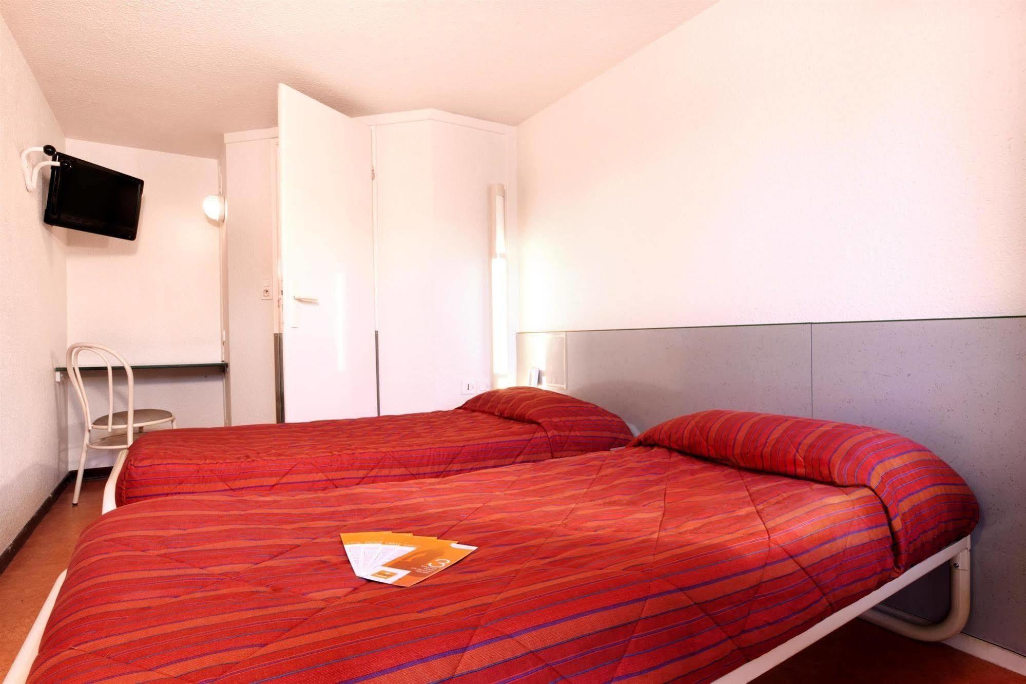 Premiere Classe St Quentin En Yvelines Elancourt Trappes Exteriér fotografie